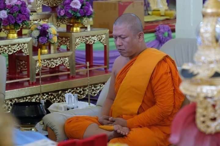 ไม้ครู (ขนาดพกพา 5.9นิ้ว) (จารยันต์ บรรจุ ฝั่งตะกรุด อุดมวลสาร ) (ไม้ครู คือ ทุกสิ่งที่ครูบาอาจารย์ทำไว้ให้ที่ครูมอบให้)) ปี2563 - ปลุกเสกอฐิษฐานจิต บรรจุมวลสาร จารย์ยันต์และตะกรุดด้วยมือ หลวงพ่อบ๊ะ วัดโพธิ์ลังกา