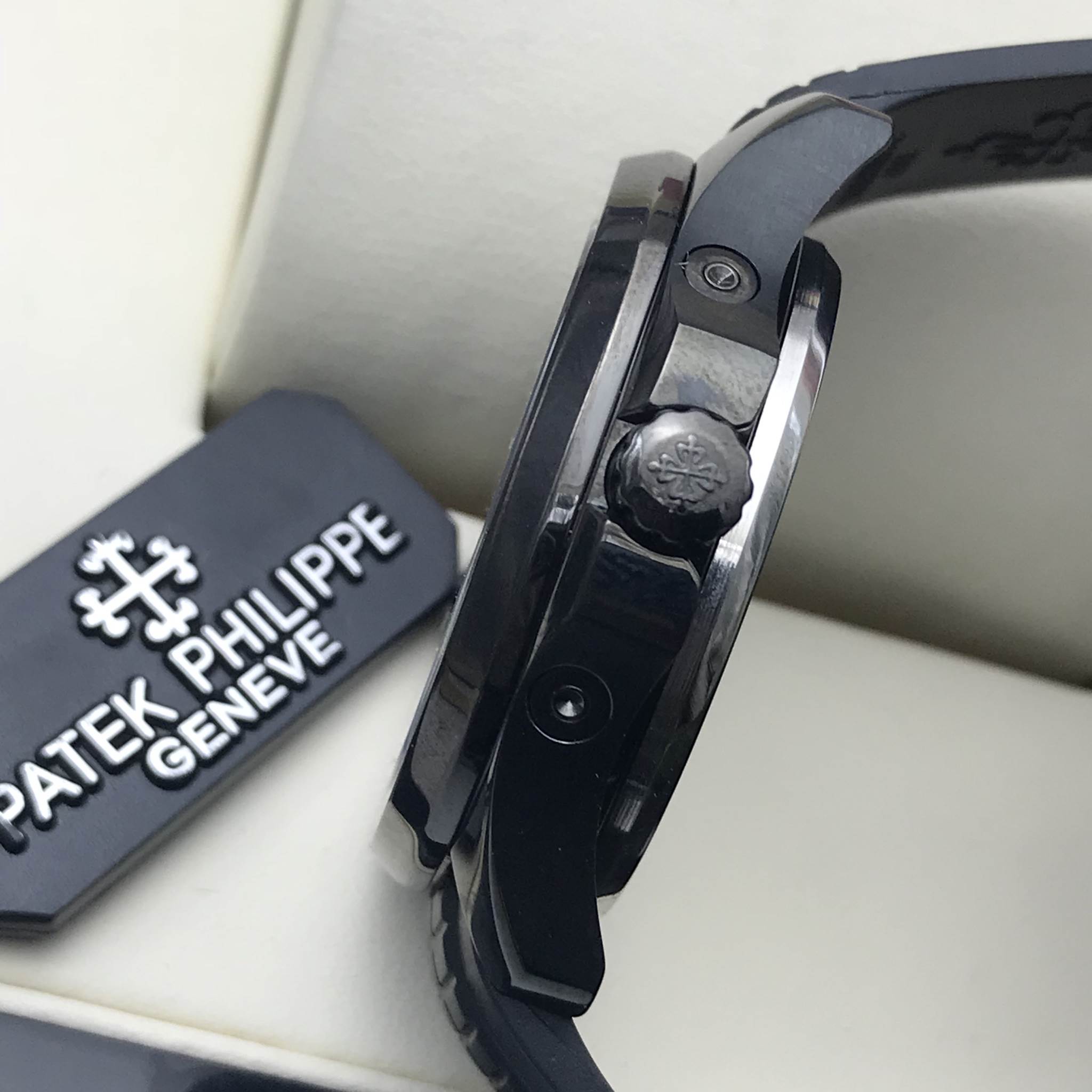 นาฬิกา Patek Philippe Aquanaut Travel Time Reference 5164R เซรามิกดำ Mirror Swiss