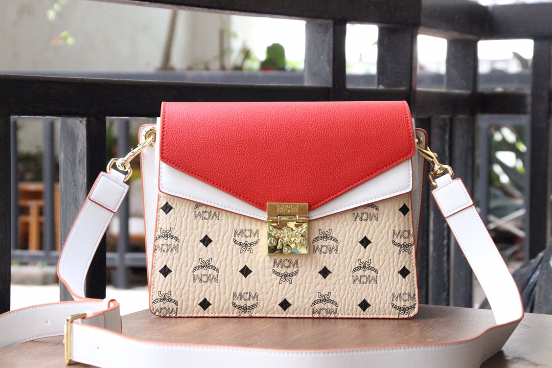 กระเป๋า mcm visetos 10 นิ้ว