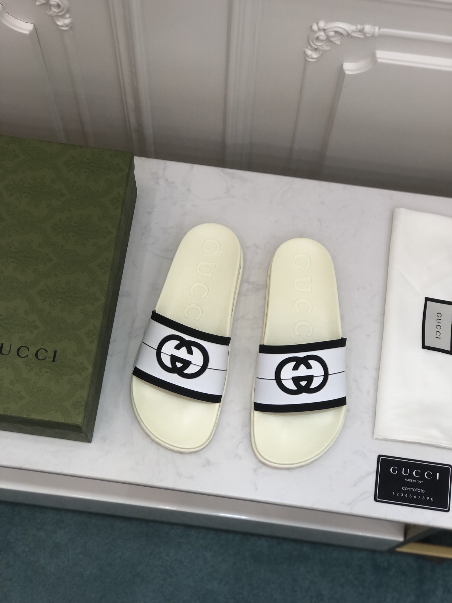 รองเท้าแตะ gc men slippers ชาย 38-45 แบบอีกเยอะกดดูด้านใน
