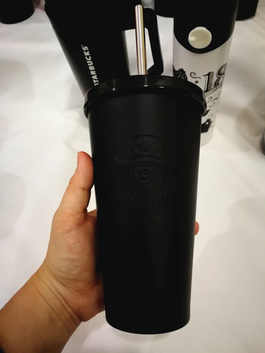 #ใบนี้ห้ามพลาด #แก้วสตาร์บัคส์สีดำที่ใครๆตามหา Starbucks USA Cold Cup Stainless 16 Oz Matte Black แก้วสตาร์บัคส์แท้ดำด้านขนาด16ozขนาดกลางที่ สแตนเลสหนา2ชั้น หายาก สีดำด้านเท่ห์ที่อเมริกาฮิตมาก