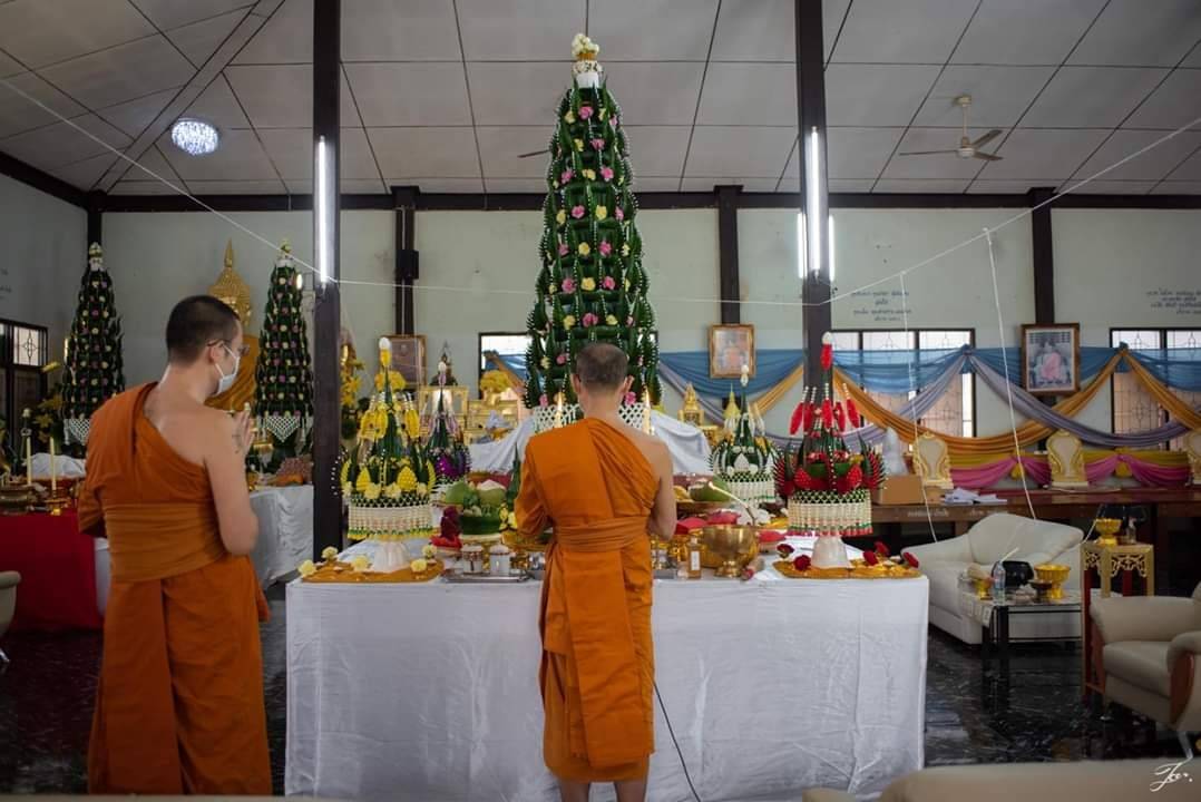 ลูกอมหนุนดวง เนื้อผงพุทธคุณ ตอกโค็ด8