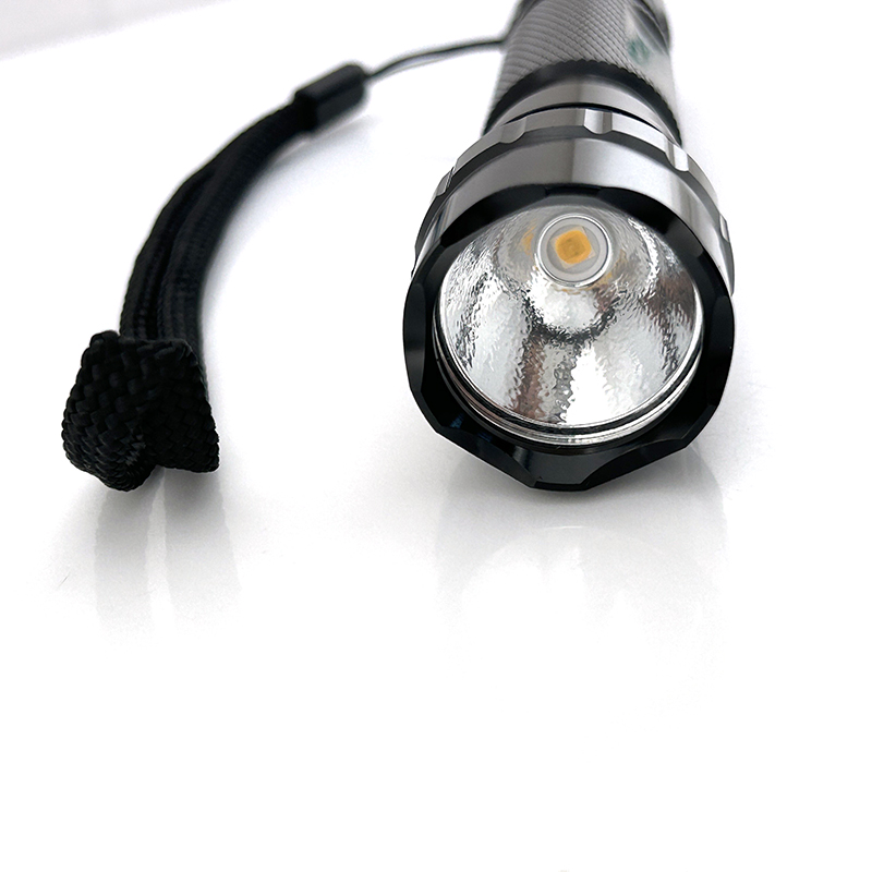 ชุดเซตไฟฉาย Ultrafire 501B หลอด OSRAM แสงขาว 1-Mode LED Flashlight (1*18650)