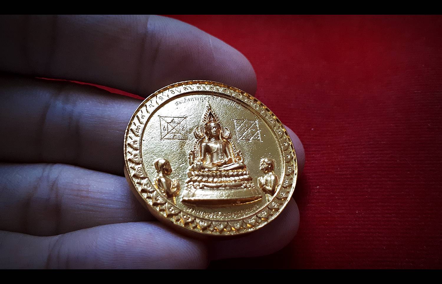 เหรียญสมเด็จองค์ปฐม ด้านหลัง พระมหาลาภทั้ง ๕ พระองค์ (พระสิวลี พระปัจเจกพุทธเจ้า พระอุปคุต พระสังกะจาย พระอนุรุทธะ) เนื้อชนวน ปี2558-2559 #รับประกันแท้