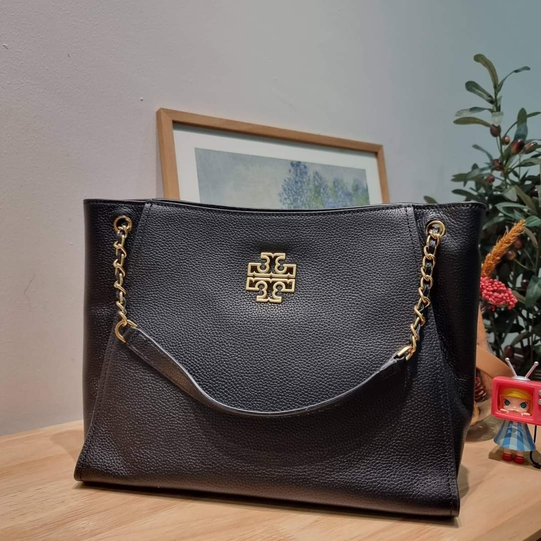 TORY BURCH BRITTEN SMALL SLOUCHY TOTE (แอดไลน์ก่อนสั่งซื้อ)