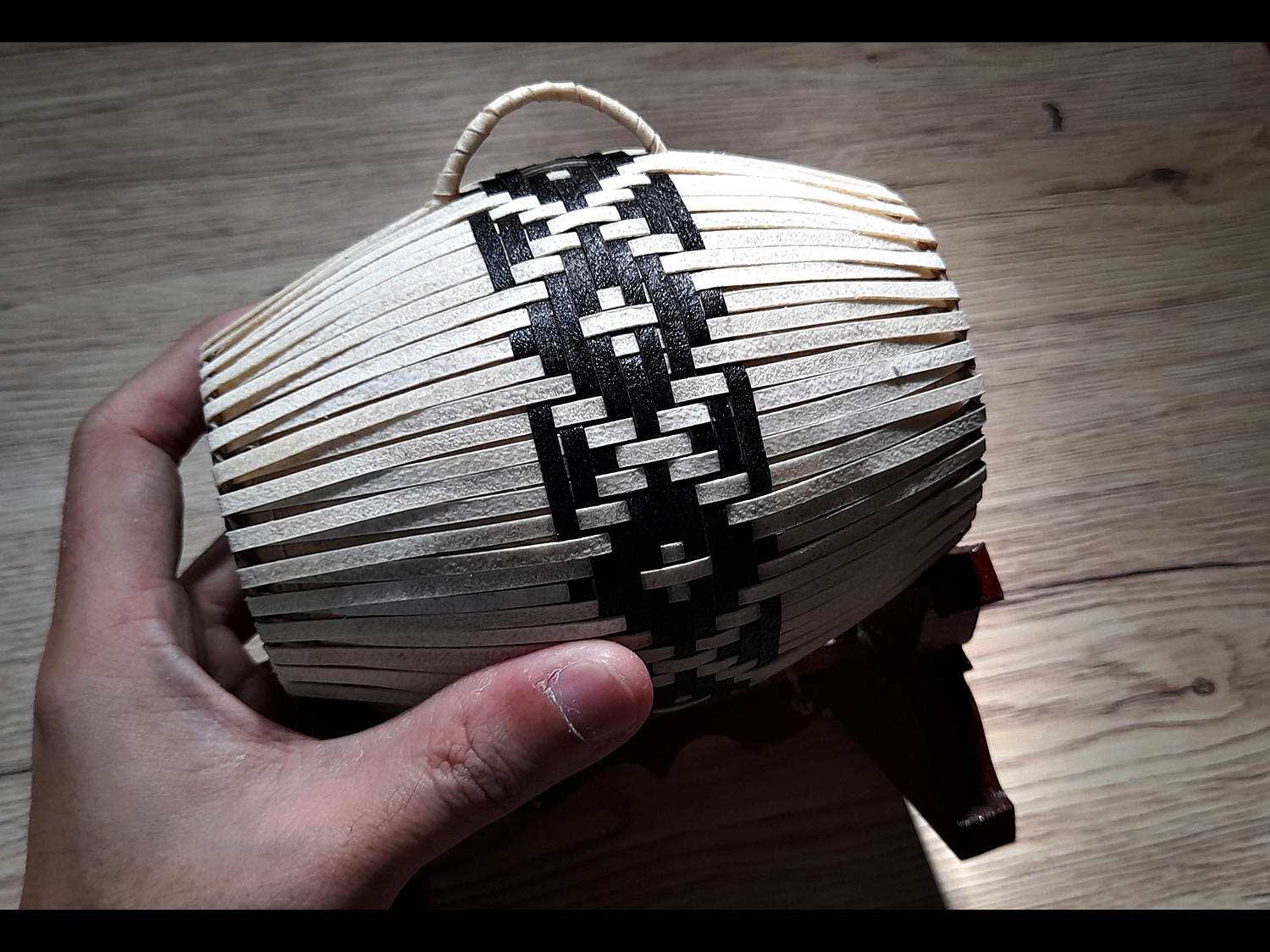 ตะโพน(ใหญ่) (ชื่อเสียงโด่งดัง มหาลาภเมตตาเสหน่ห์) - (งานแฮนเมด ทำมือ วัสดุจากหนังวัวแท้ ฐานไม้สักทอง) (ขนาดตั้งบูชา) รุ่น2 - (พิธี เสาร์๕)ปี2563