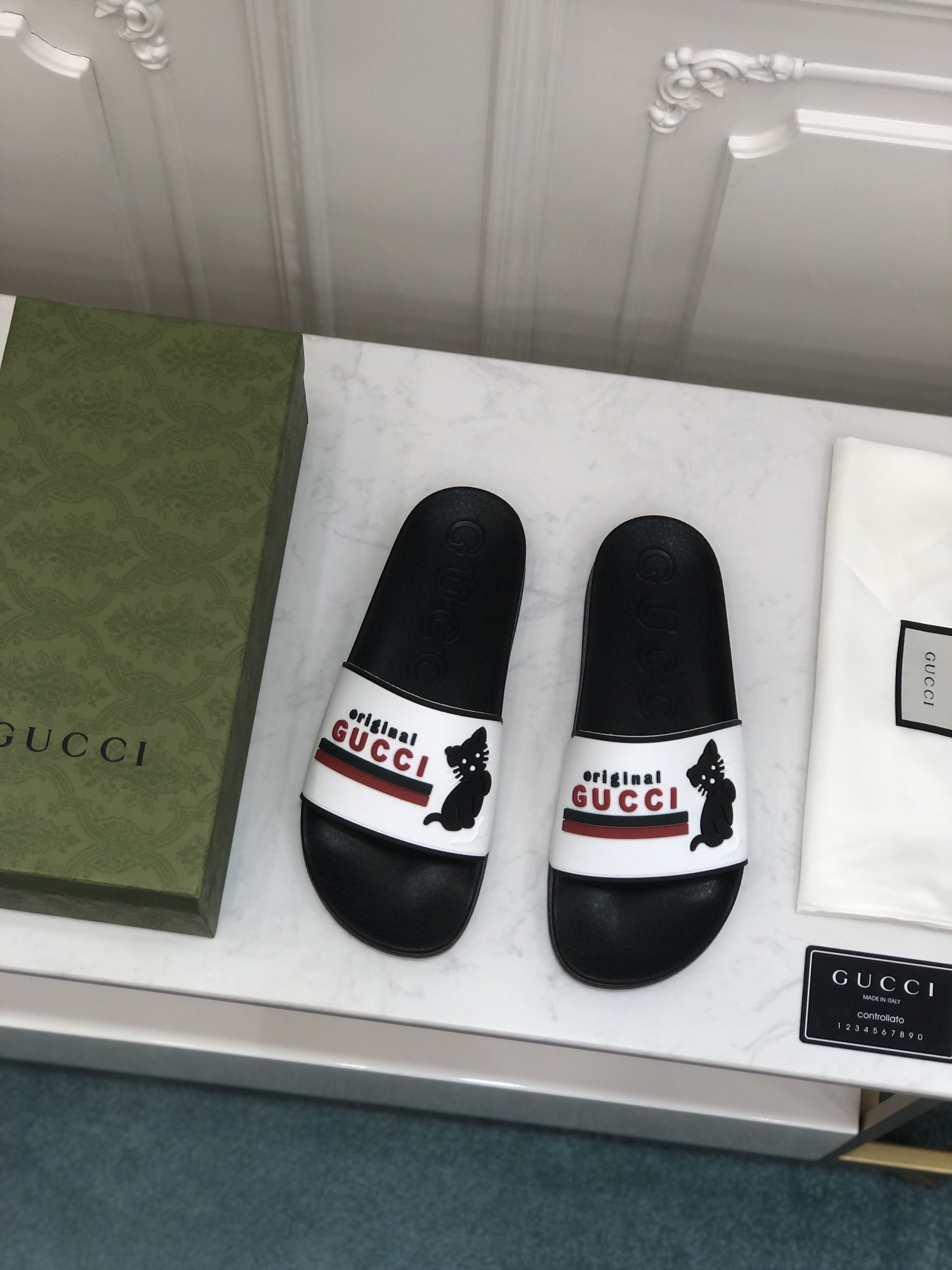 รองเท้าแตะ gc men slippers ชาย 38-45 แบบอีกเยอะกดดูด้านใน