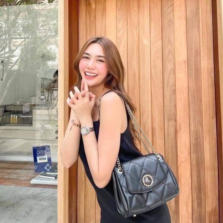 LYN กระเป๋าสะพายทรงหรูดูไฮ สายสะพายโซ่ (แอดไลน์ก่อนสั่งซื้อ)