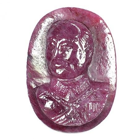 Carving Unheated Natural Ruby King Rama V ร.5 หรือ พระปิยมหาราช นำก้อนมาแกะสลักโดยก้อนไม่ผ่านการเผา น้ำหนัก 18.45 กะรัต สีแดงติดชมพูนิดหน่อย