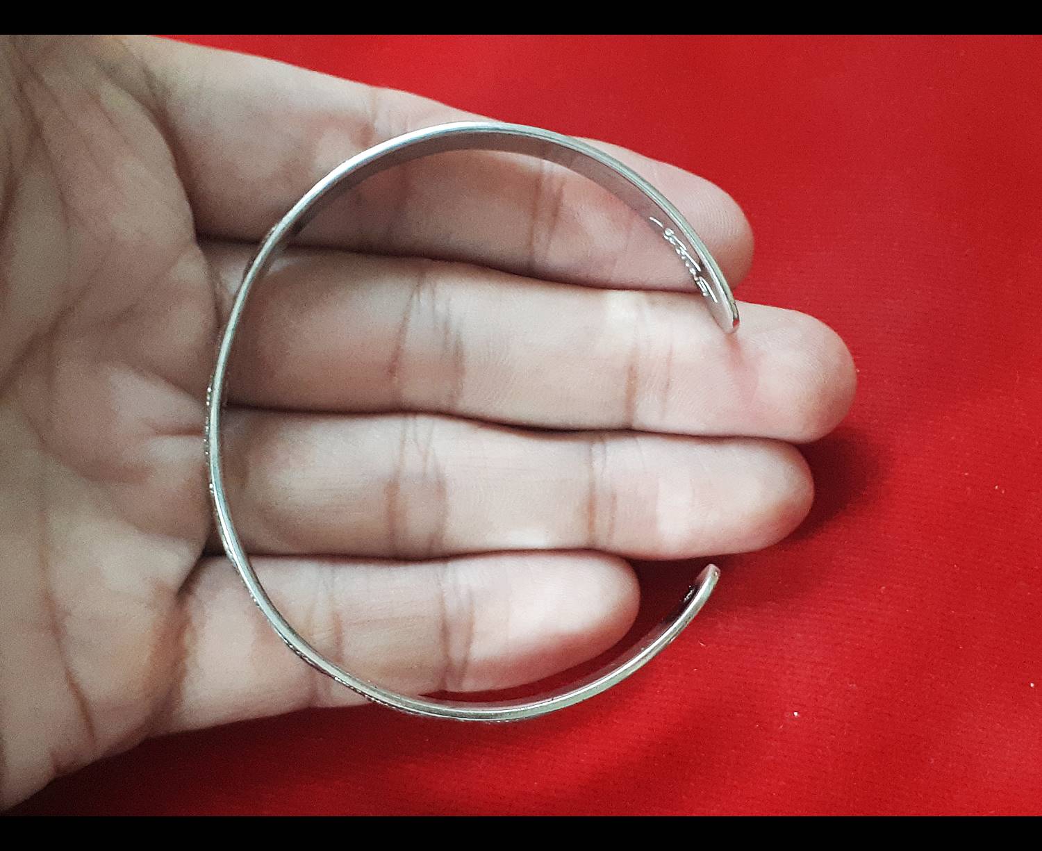 กำไล นวหรคุณ เนื้อเงินแท้ รุ่นแรก ปี2560 - หลวงพ่อเล็ก วัดท่าขนุน