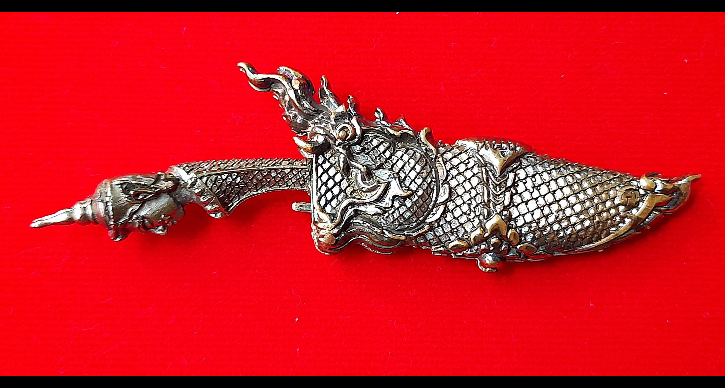 มีดหมอท้าววิรูปักษ์ (ท้าววิรูปักษ์ เทวดาผู้เป็นใหญปกครองพญานาค) หล่อนำฤกษ์ เนื้อสัตตะโลหะ (พิเศษ(เฉพาะหล่อนำฤกษ์)) ปี2564 #รับประกันแท้ - หลวงพ่อหนุน วัดพุทธโมกข์