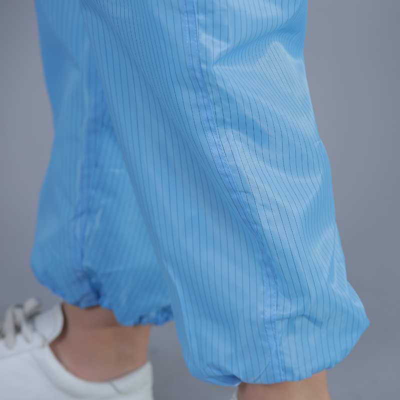 ชุดพนักงานโรงงานอาหาร ชุดพนักงานประชุมเชิงปฏิบัติการปลอดเชื้อการประมวลผล ชุดพนักงาน QC ป้องกันไฟฟ้าสถิตย์ ป้องกันฝุ่น QC6303005 สีฟ้า ขาว S-4XL