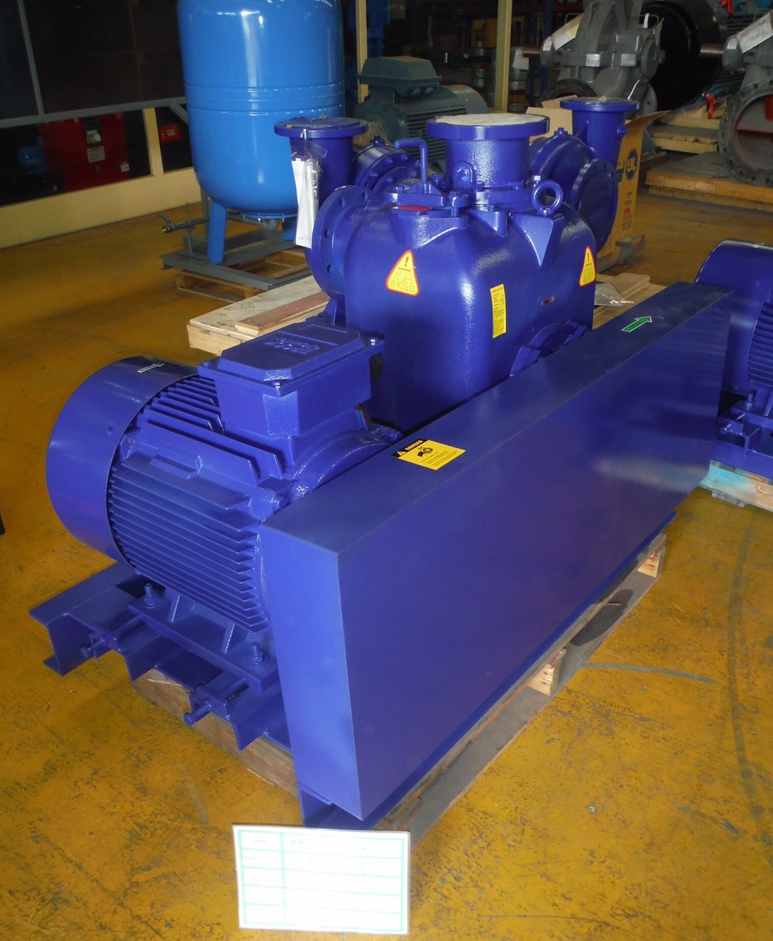 ประกอบปั้มน้ำชนิดล่อน้ำในตัว ขับด้วยมอเตอร์ ส่งกำลังด้วยสายพาน ทดรอบตามอัตราการไหล