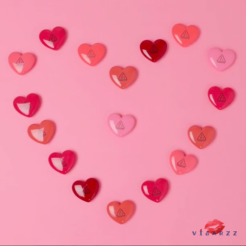 3CE Heart Pot Lip 1.4g # Brick Red ลิปบาล์มเปลี่ยนสี มีส่วนผสมที่ช่วยบำรุงปากให้ชุ่มชื่น พร้อมทั้งเปลี่ยนสีปากไปพร้อมๆกัน แพคเกจหัวใจสุดคิ้วท์ และมีกระจกในตลับ