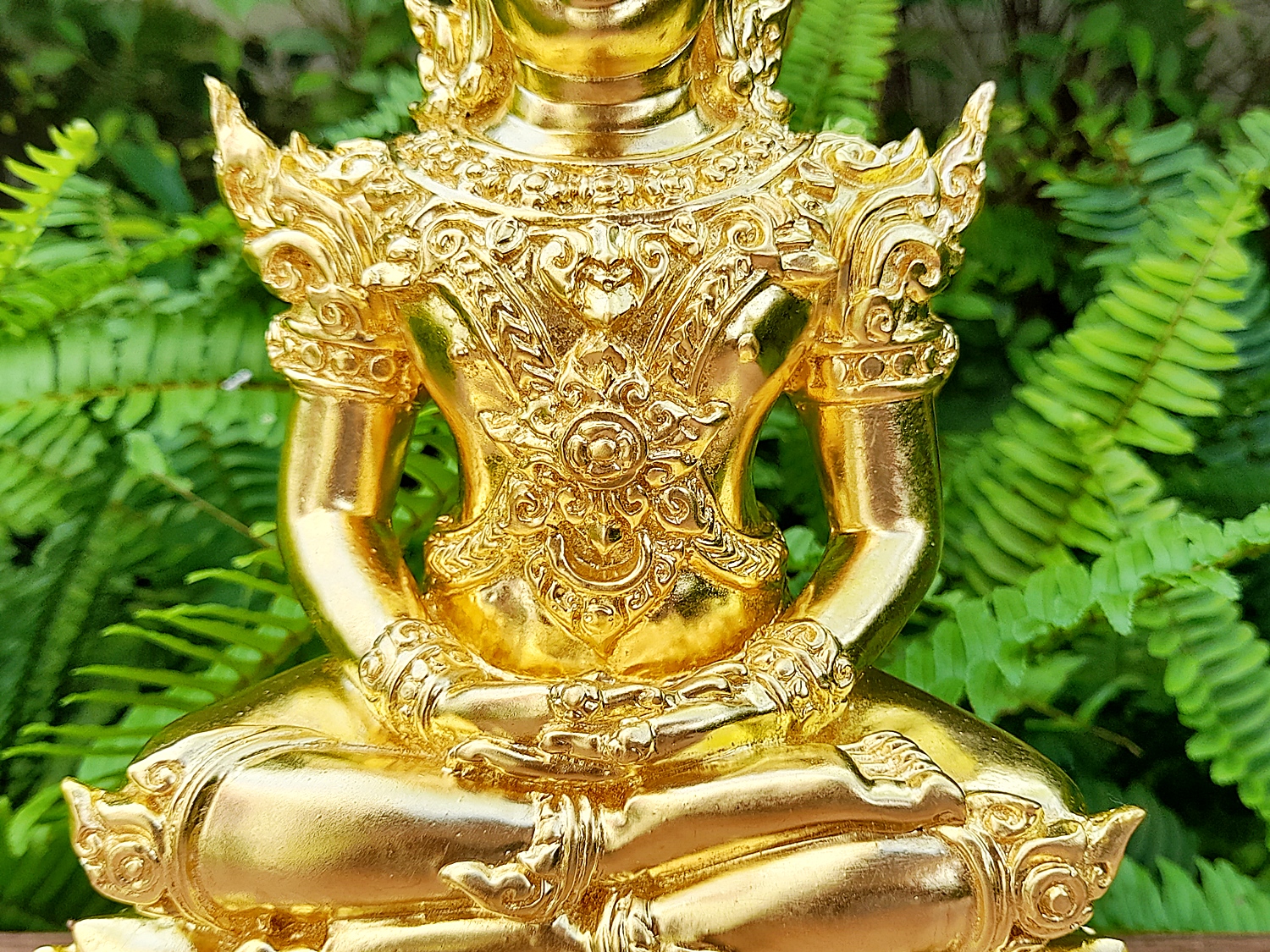 รูปหล่อ สมเด็จองค์ปฐม (พระพุทธรูป หลวงพ่อทองคำ ปางพระแก้วมรกต ทรงเครื่องพระจักรพรรดิ) (ขนาดพระบูชา หน้าตัก5นิ้ว) เนื้อโลหะทองเหลือง ปิดทองแท้ ปี2562 #รับประกันแท้ - หลวงพ่อเล็ก วัดท่าขนุน