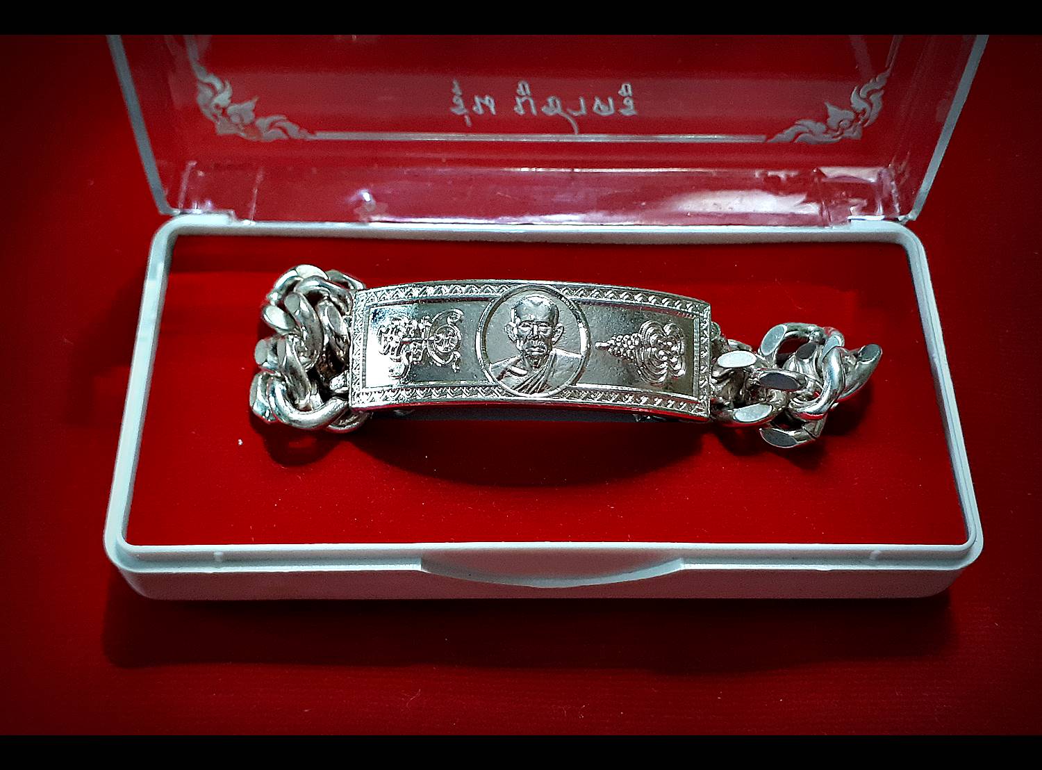 เลสข้อมือ รุ่นแรก หลวงพ่อกวย วัดโฆสิตาราม(วัดบ้านแค) เนื้ออัลปาก้า (น้ำหนัก 4 บาท) ปี2561