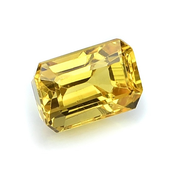 Octagon Yellow Sapphire พลอยบุษราคัม บางกะจะ หนัก 1.38 กะรัต สีเหลืองทอง สีโทนหวานสวย ความสะอาดมองตาเปล่าไม่มีตำหนิ ไฟดี เจียระไนสวย
