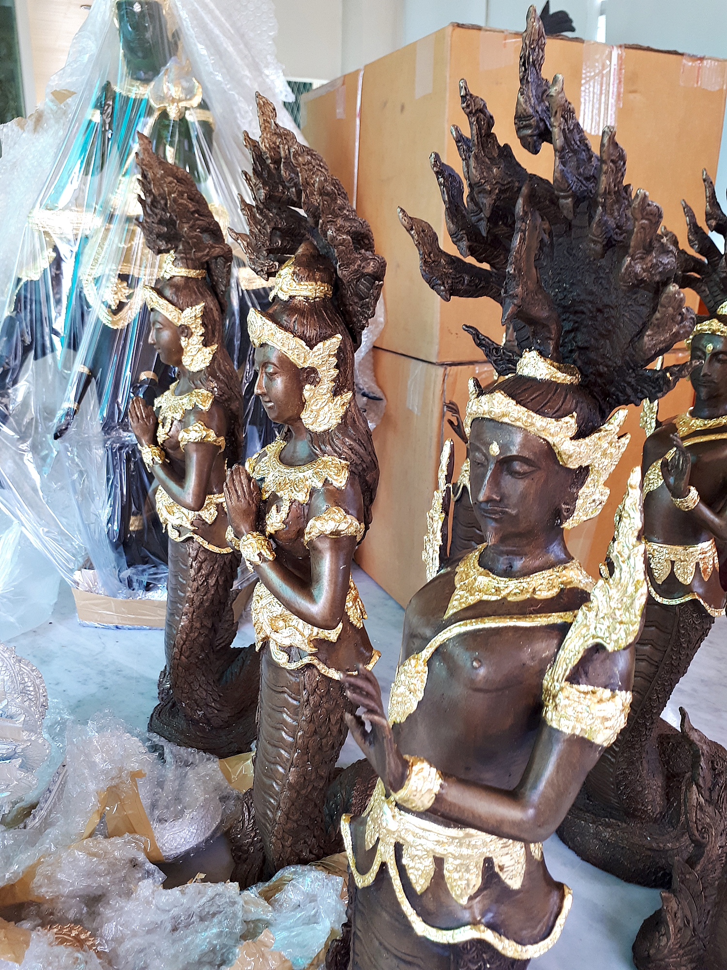 รูปหล่อ พญานาคราช (ท่านปู่นาคา-ศรีสุทโธ ท่านยานาคี-ศรีปทุมวัน) พญานาคปรก 9ตน 9เศียร โลหะทองเหลืองรมดำปิดทอง (ขนาดบูชา องค์ขนาดใหญ่ สูง 25นิ้ว) (ขายปลีก ขายส่ง)