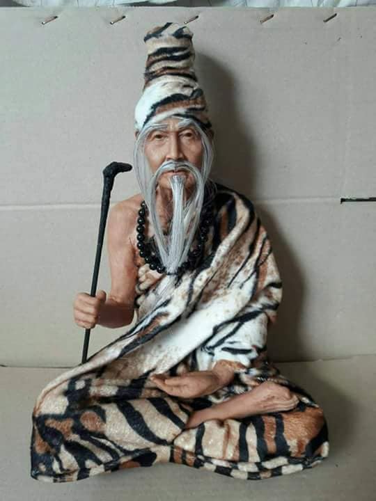 รูปหล่อ รวมแบบต่างๆ พ่อปู่ฤาษี เนื้อเรซิ่น (หน้าตัก9นิ้ว สูง14นิ้ว)