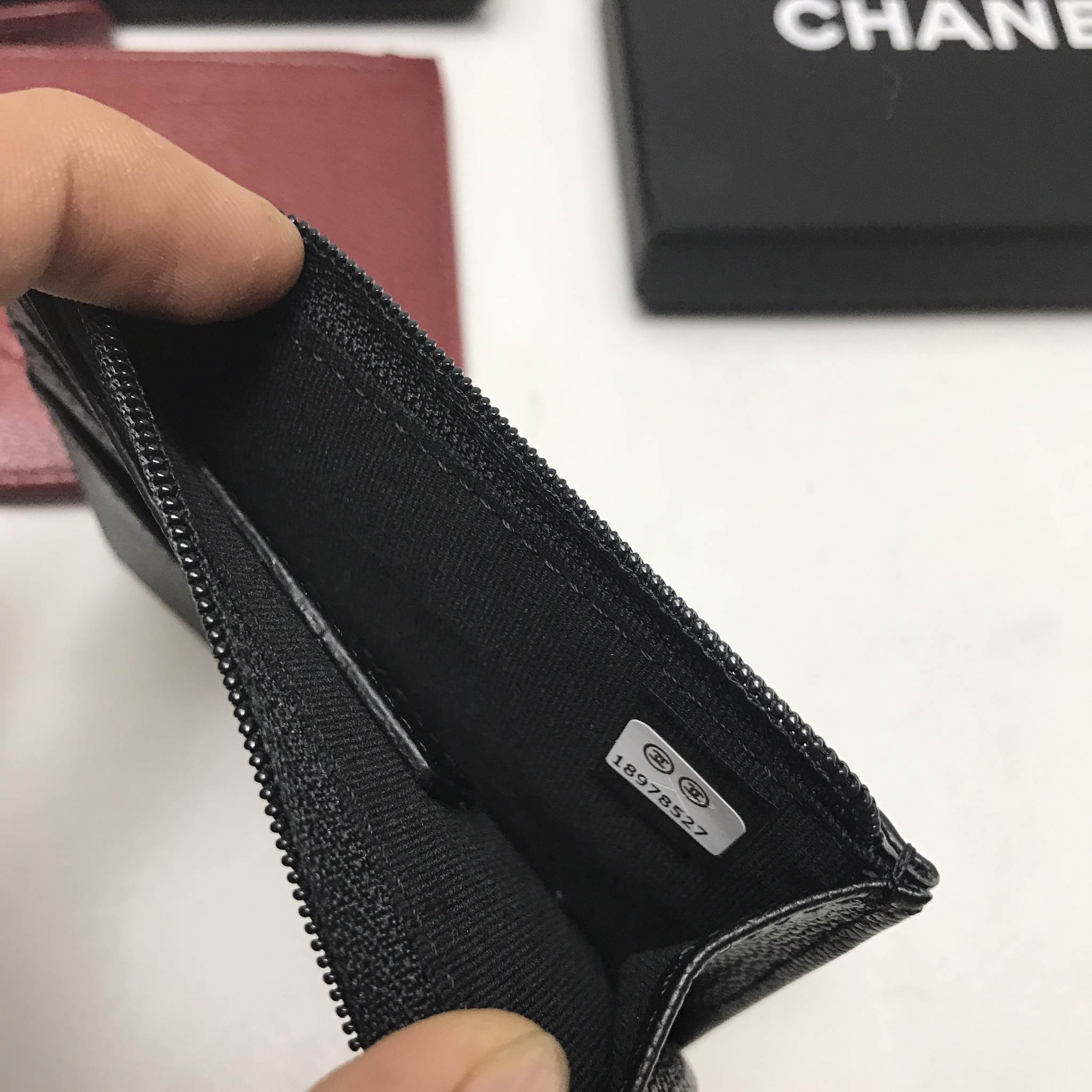 ซองใส่การ์ด cn card holder แบบมีซิป สีดำ แดงเลือดหมู