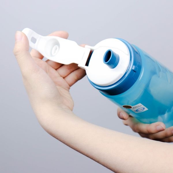 P07841 ขวดน้ำดื่ม Superlock จุ 1 ลิตร (8.3*8.3*27 cm) No.5291 ราคาขายส่งต่อ 12 ใบ :เฉลี่ย 50 บต่อใบ