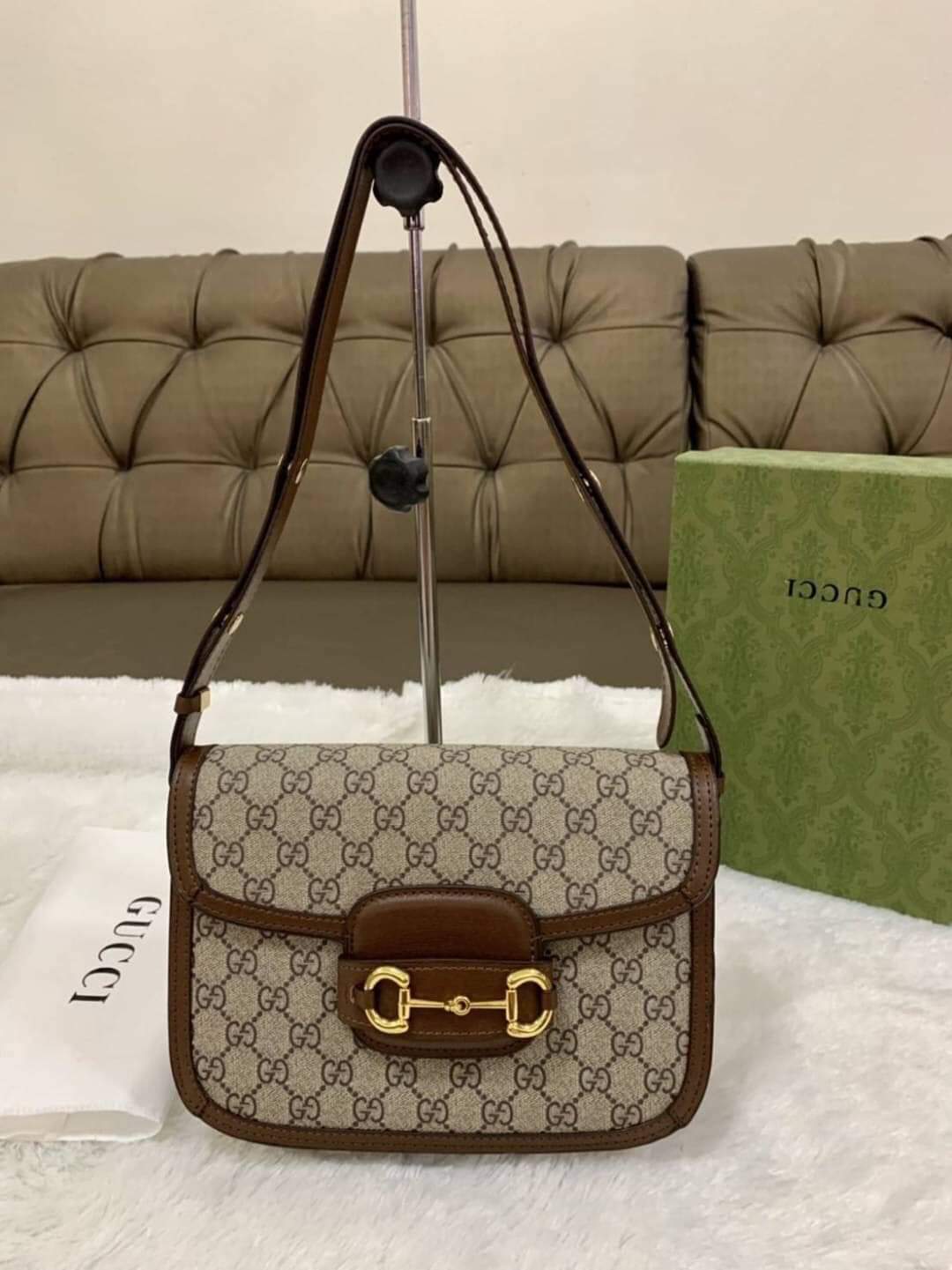 Gucci | 1955 Horsebit Shoulder Bag - Beige/ebony GG Supreme (แอดไลน์ก่อนสั่งซื้อ)