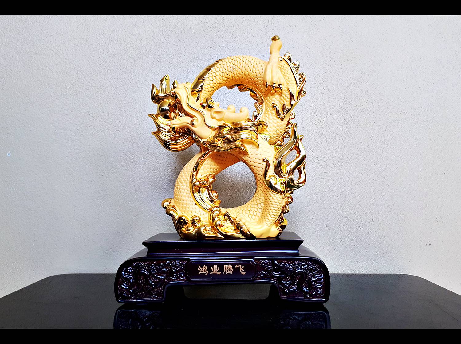 รูปหล่อ รูปปั้น มังกร ขดตัวเลข8 อินฟินิตี้ เนื้อเรซิ่น ชุบทอง (ขนาด10-11นิ้ว)