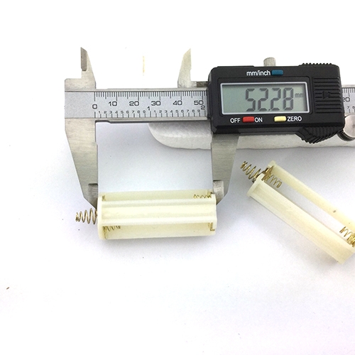 รางแบตเตอรี่สำหรับแบตเตอรี่ AAA 3 ก้อน (สีขาว) พร้อมสปริง