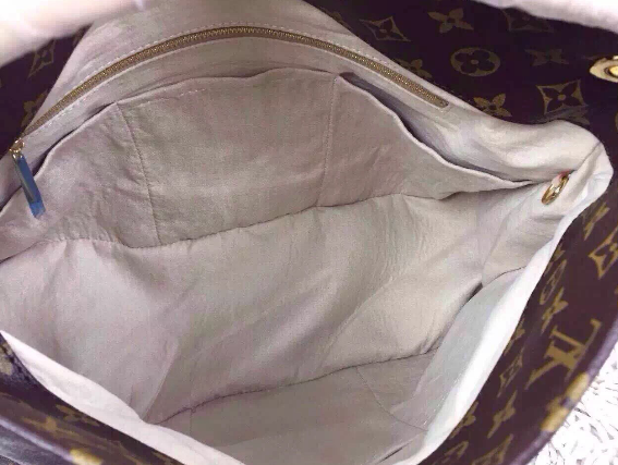 พร้อมส่ง กระเป๋า lv artsy MM 40cm