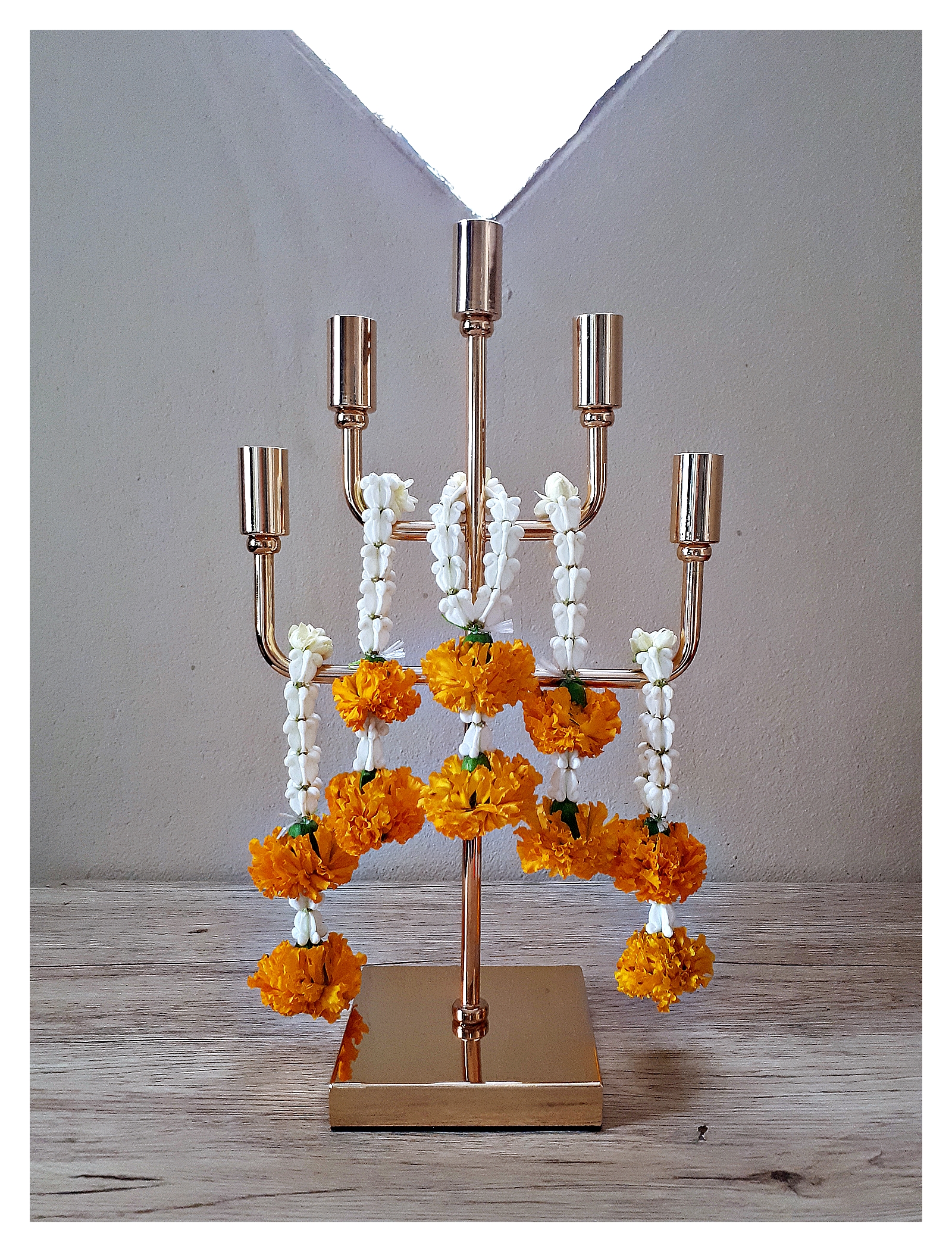 ขาตั้งแสตน เชิงเทียน(5ช่อ) เชิงพวงมาลัยดอกไม้ (สำหรับตั้งวางใส่ เทียน พวงมาลัยดอกไม้) ขายปลีก ขายส่ง