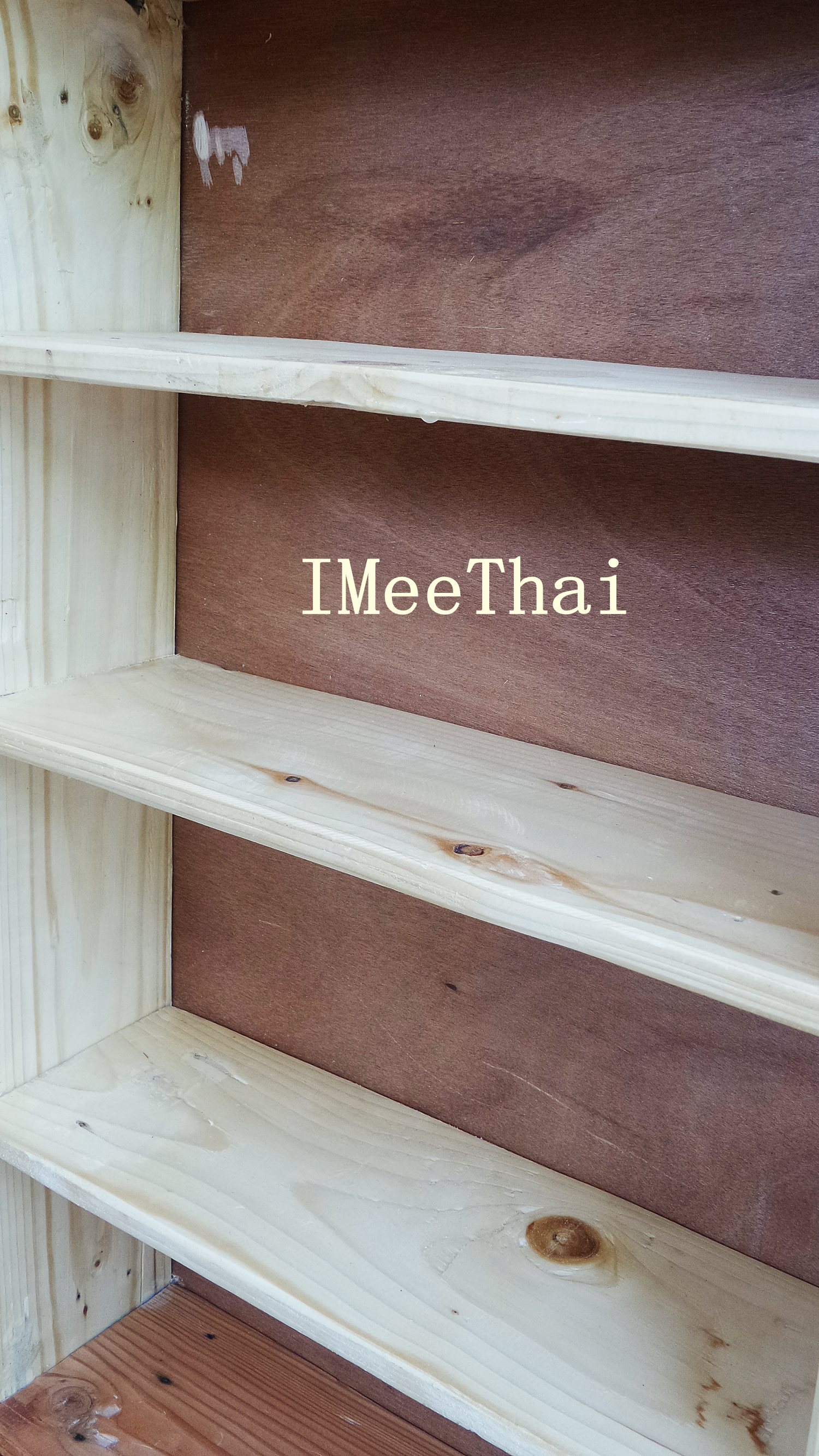 ชั้นตู้ไม้สน 4 ชั้น 23 นิ้ว ( วางพระบูชา / วางวัตถุมงคล / วางโมเดล / วางสิ่งของต่างๆ )