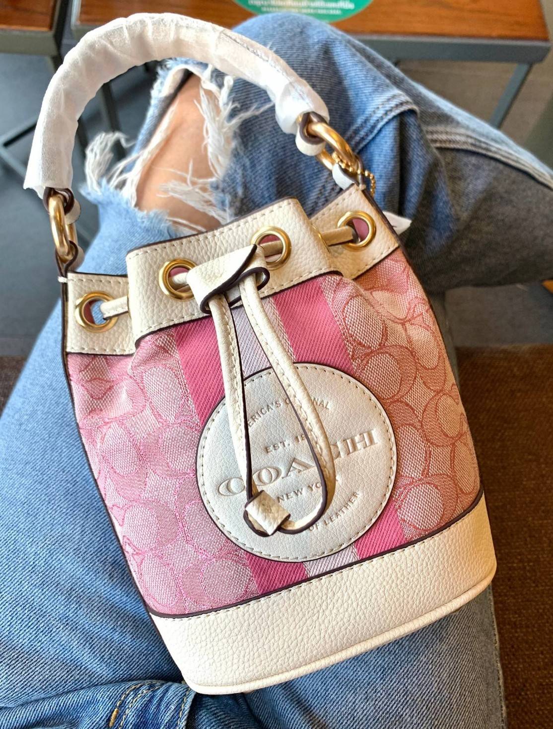 COACH DEMPSEY DRAWSTRING BUCKET 15 BAG C5121, C5112, C5114 (แอดไลน์ก่อนสั่งซื้อ)