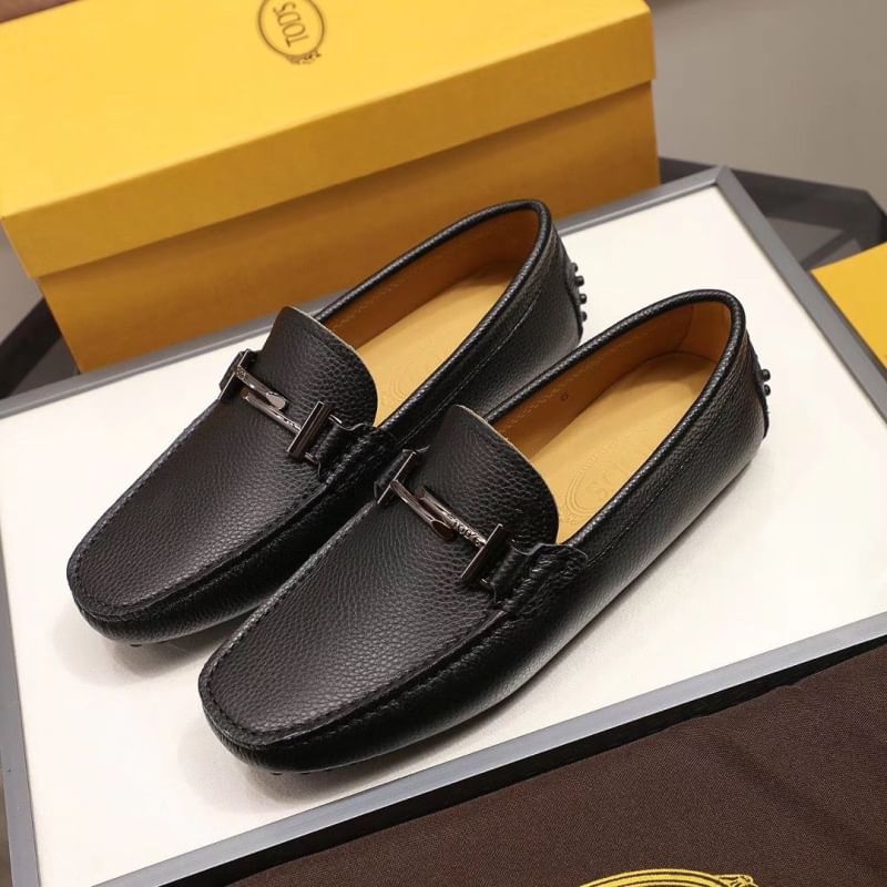รองเท้า td men loafer ชาย 38-45 สอบถามรุ่นได้ค่ะมีหลายแบบกดดูด้านใน