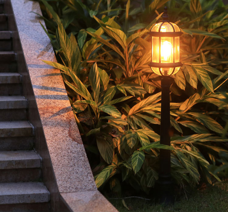 โคมไฟสนามหญ้า สูง 118CM สี bronze ปัดลาย โป๊ะโคมกระจกใส [ODY-01]