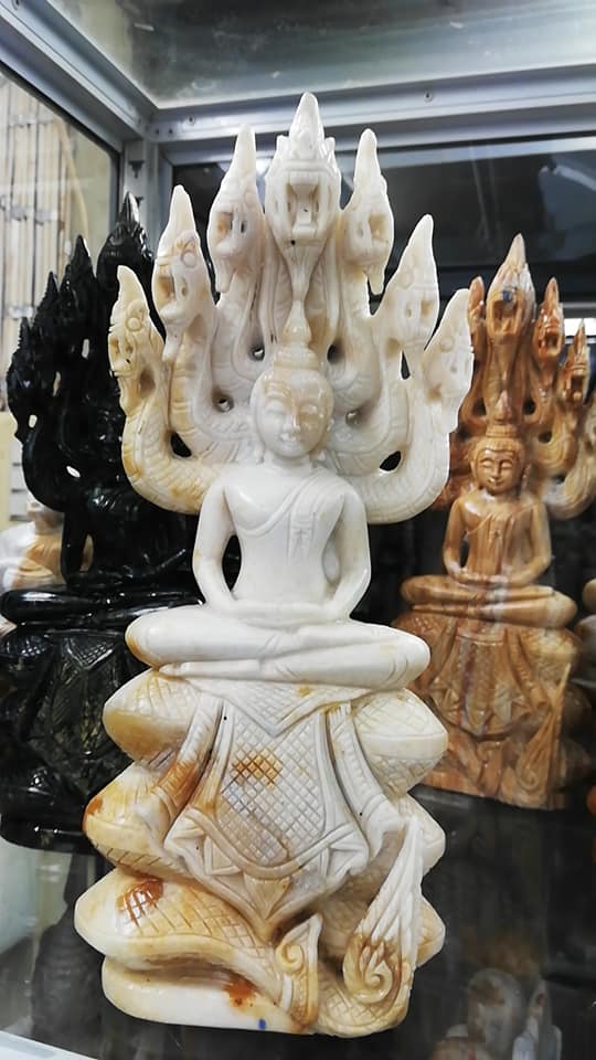 พระนาคปรก หยกน้ำผึ้ง หยกดำ ไม้กลายเป็นหิน (สูง9.5นิ้ว หน้าตัก3นิ้ว)