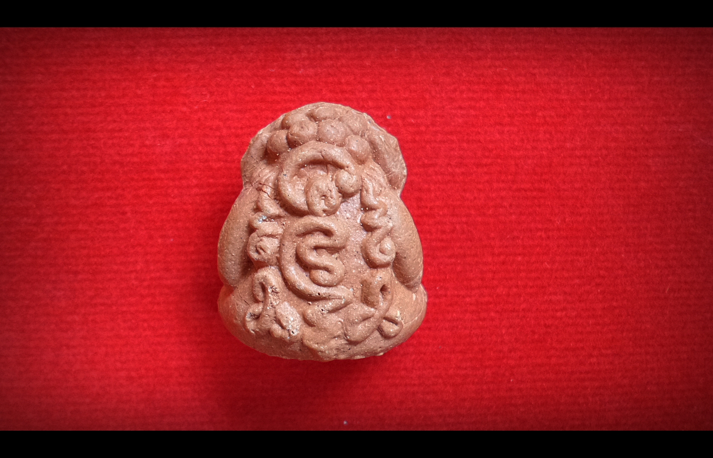 พระปิดตา เนื้อผงชมพูนุช ก้นอุดเทียนชัย ปี2543 - หลวงปู่หมุน (ออกวัดซับลำใย จ.ลพบุรี)