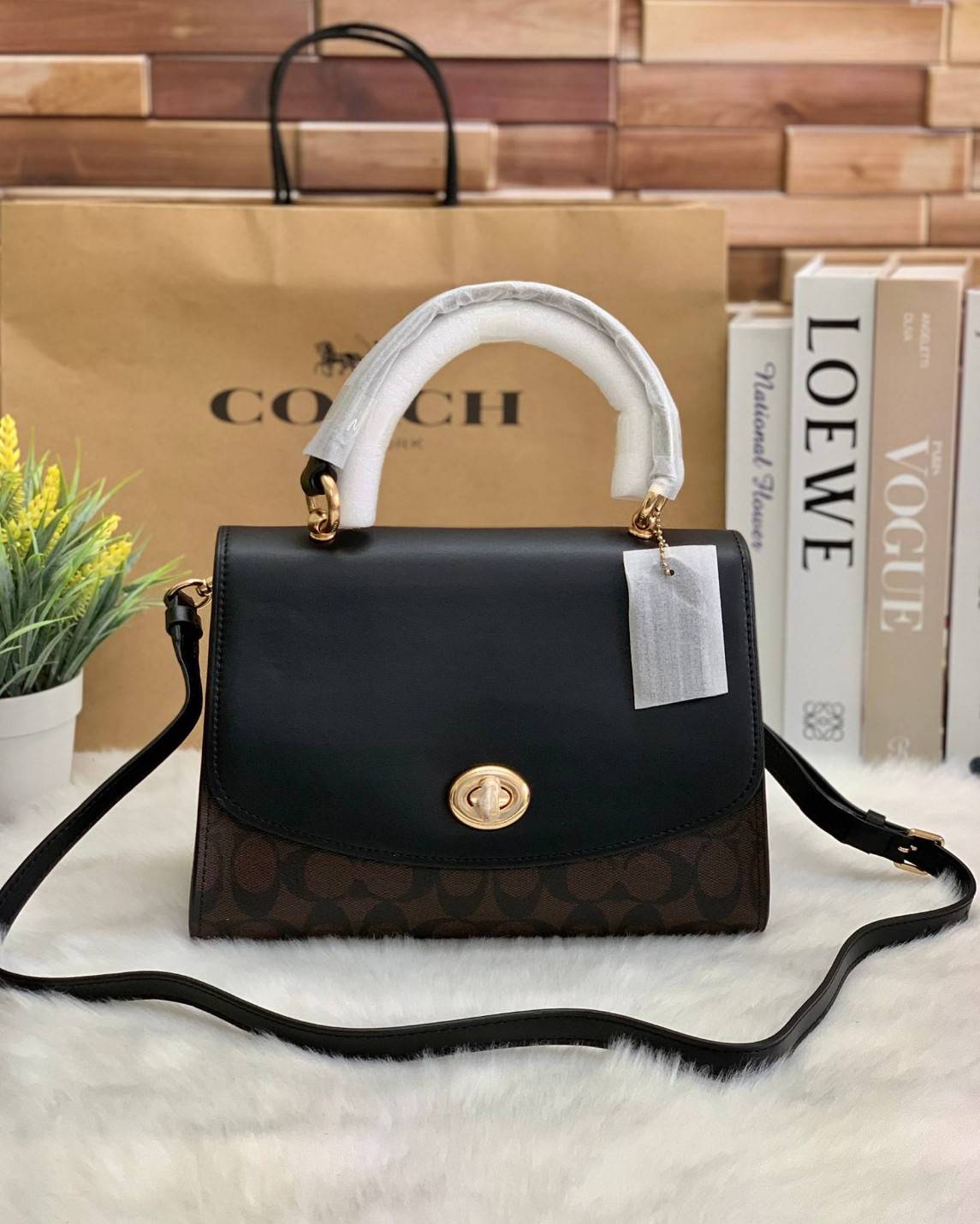 COACH TILLY TOP HANDLE SATCHEL IN SIGNATURE 76620 (แอดไลน์ก่อนสั่งซื้อ)