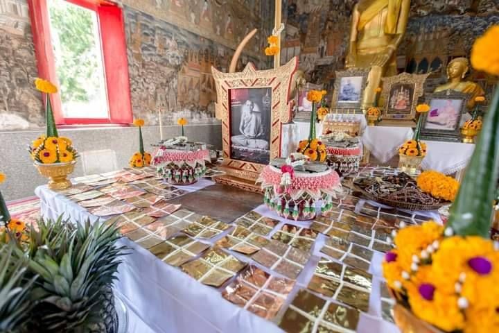 พระกริ่ง หลวงพ่อกวย ชุตินฺธโร (ฉายา "ชุ-ติน-ธะ-โร" ของ หลวงพ่อกวย แปลว่าผู้ทรงไว้ซึ่งความรุ่งเรือง ) รุ่นแรก เนื้อทองลำอู่+เนื้อชนวน (ชุดกรรมการ) ปี2565 #รับประกันแท้ - หลวงพ่อกวย วัดโฆสิตาราม