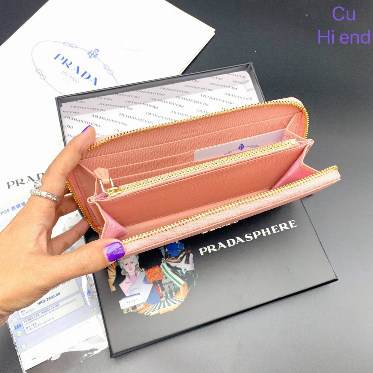กระเป๋าสตางค์ pd saffiano wallet zip around ซิปรอบ