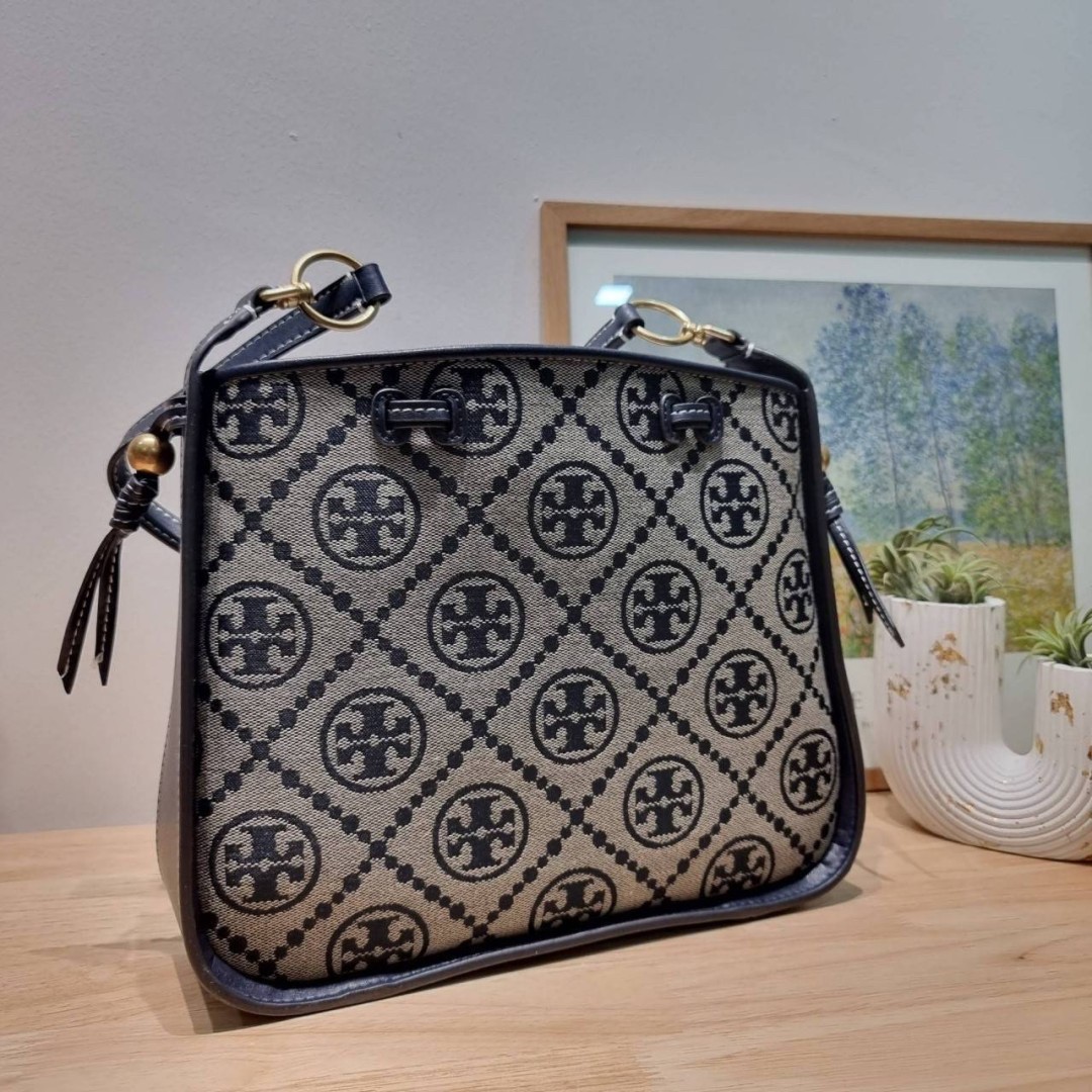 TORY BURCH T MONOGRAM JACQUARD BELL (แอดไลน์ก่อนสั่งซื้อ)
