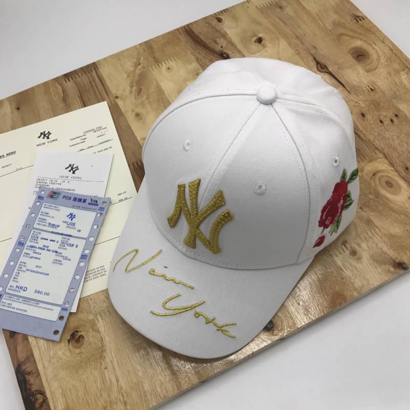 หมวกแก๊ป ny cap ลายดอกไม้ สีขาว