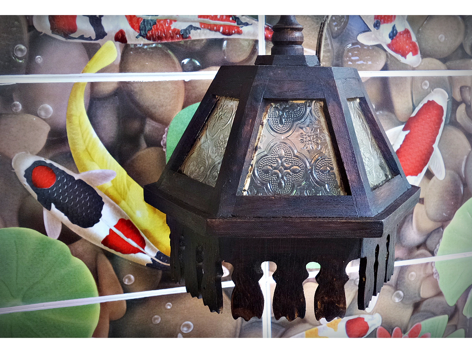 โคมไฟไม้สัก ทรง 6 เหลี่ยม กระรอบด้าน