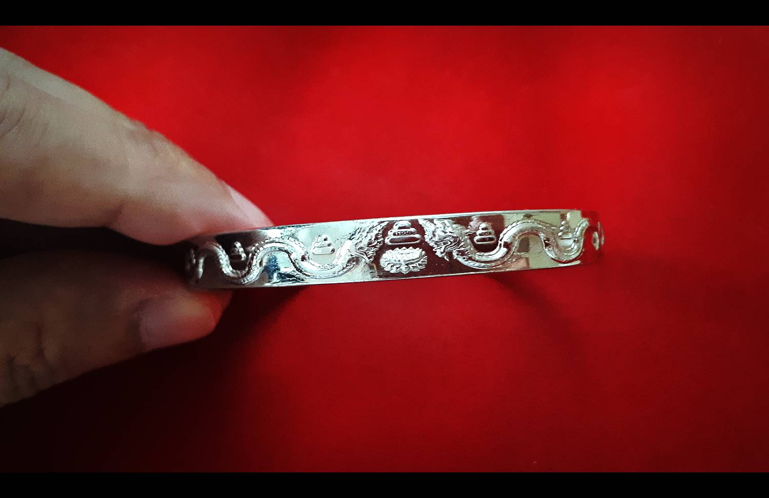 กำไล นวหรคุณ เนื้อเงินแท้ รุ่นแรก ปี2560 - หลวงพ่อเล็ก วัดท่าขนุน