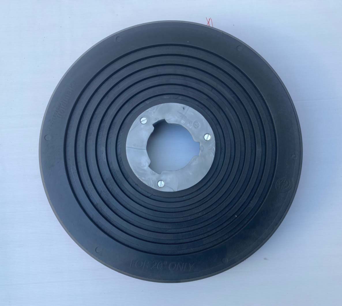 แปรงขัดล้างไนล่อนแข็ง CHAMPION สำหรับเครื่อง 20 นิ้ว (Ø 18 นิ้ว)