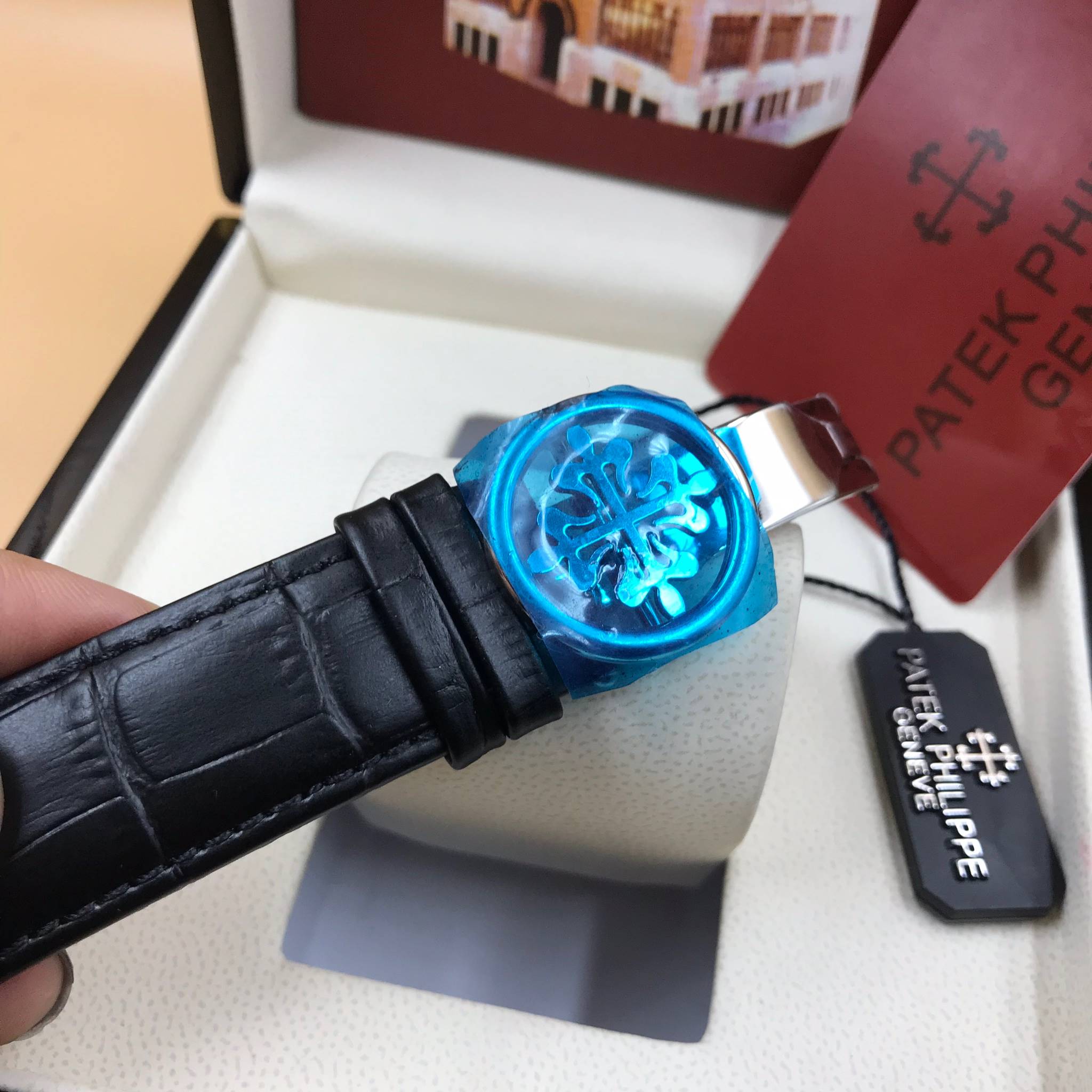 นาฬิกา Patek Philippe Perpetual Calendar หน้าปัดสีดำ สายหนังดำ งาน Mirror Swiss