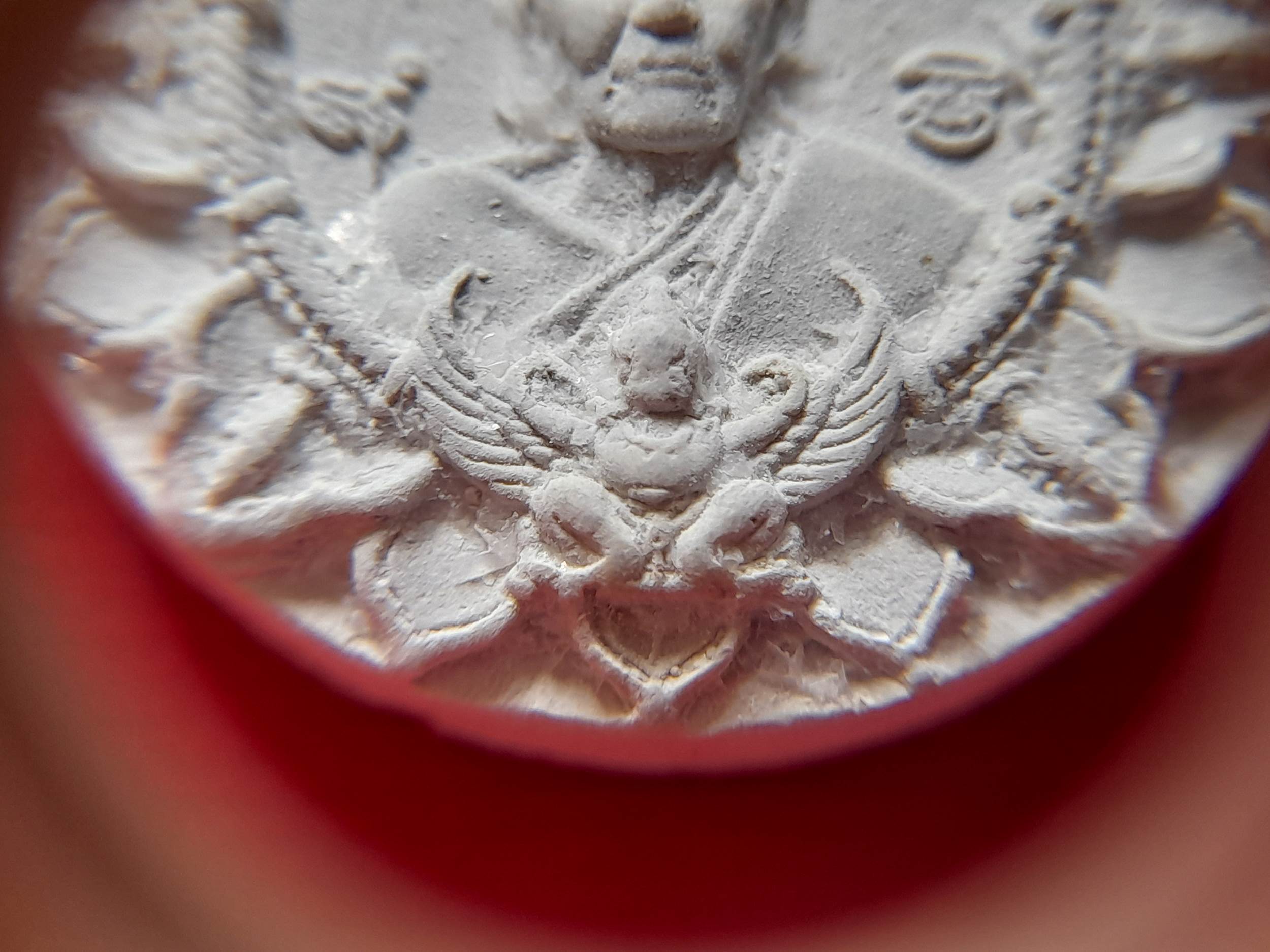 พระผงจักรพรรดิ หลวงปู่ดู่ วัดสะแก (ยอดพระจักรพรรดิ + พญานาค) ฐานครุฑ + ลูกแก้ว เนื้อผงจักรพรรดิ #รับประกันแท้ (สำหรับสวดควบคู่ภาวนากรรมฐาน) - หลวงตาม้า วัดถ้ำเมืองนะ จ.เชียงใหม่