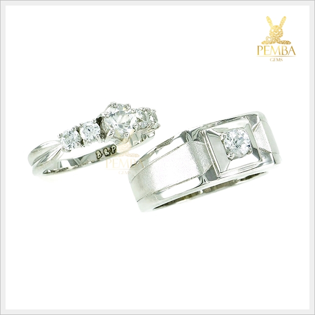 แหวนคู่พลอยเพทายขาว Ring of Love สวยใสดั่งเพชรแท้ เงินแท้ ชุบทองคำขาว