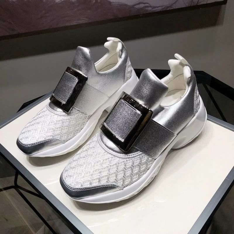 รองเท้าผ้าใบ rv sneakers มีหลายลาย สีขาว เทา ดำ