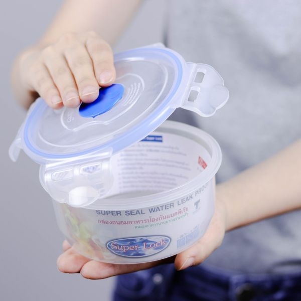 P04841 กล่อง Superlock ขนาด 14 (กว้าง)x 14 (ยาว)x 7 (สูง) cm.No.6003 ราคาต่อ 1 โหล : 12 ใบ (คลิ๊กที่สินค้าเพื่อดูรายละเอียด)