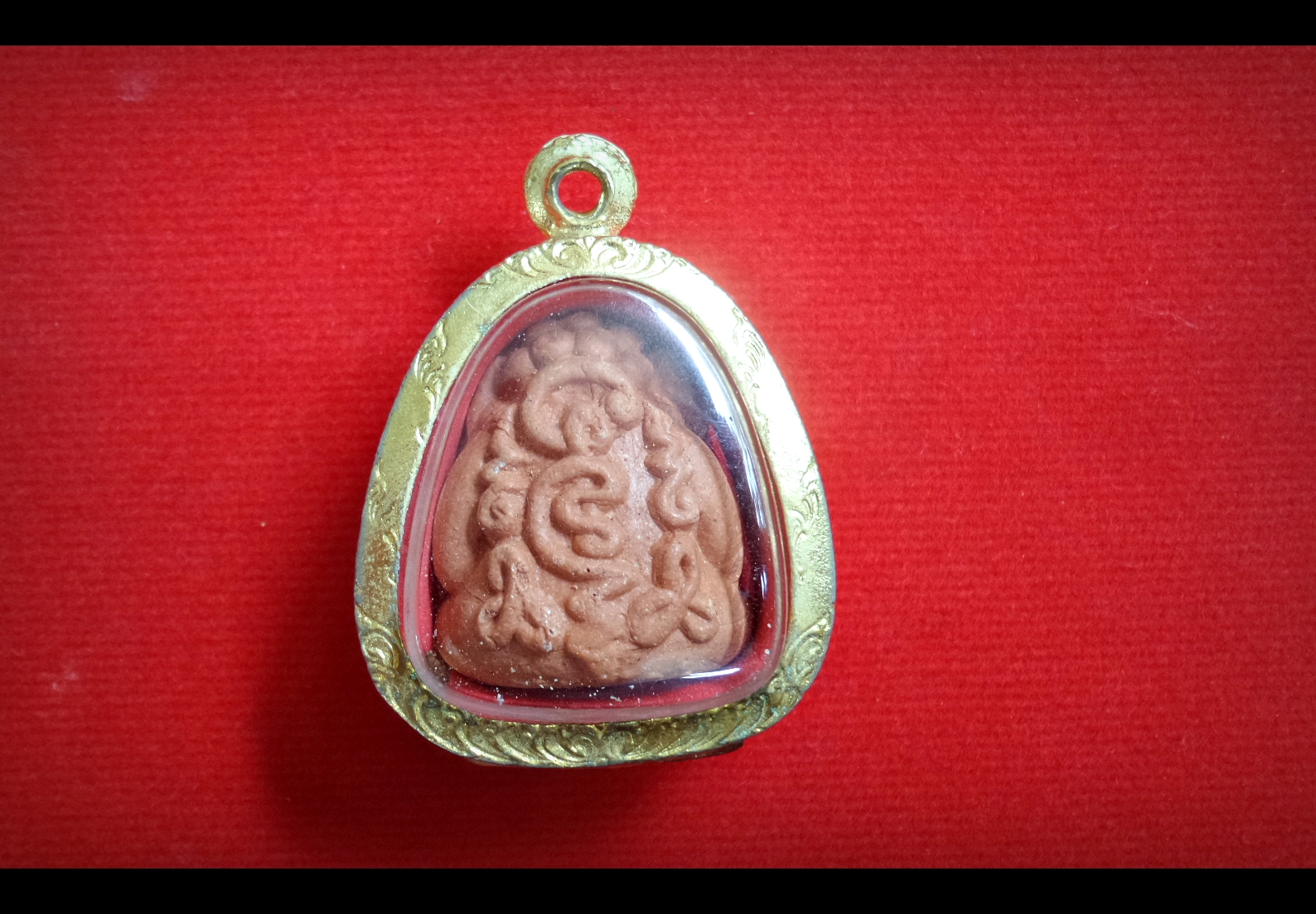 พระปิดตา เนื้อผงชมพูนุช ก้นอุดเทียนชัย ปี2543 - หลวงปู่หมุน (ออกวัดซับลำใย จ.ลพบุรี)